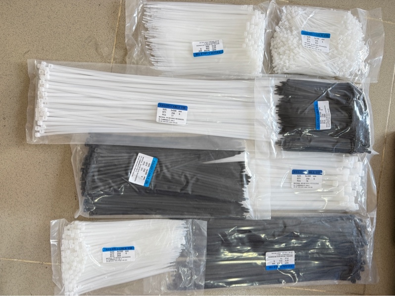 Dây Rút Nhựa [1KG]