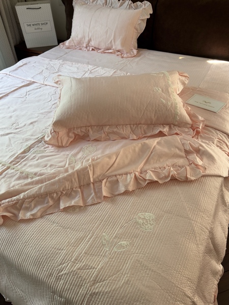 Bộ ga "Lá non" | Cotton Tencel - Chần full Vỏ chăn 200x230 cm, thêu hoa trắng, viền bèo, chần sọc - YH12.02