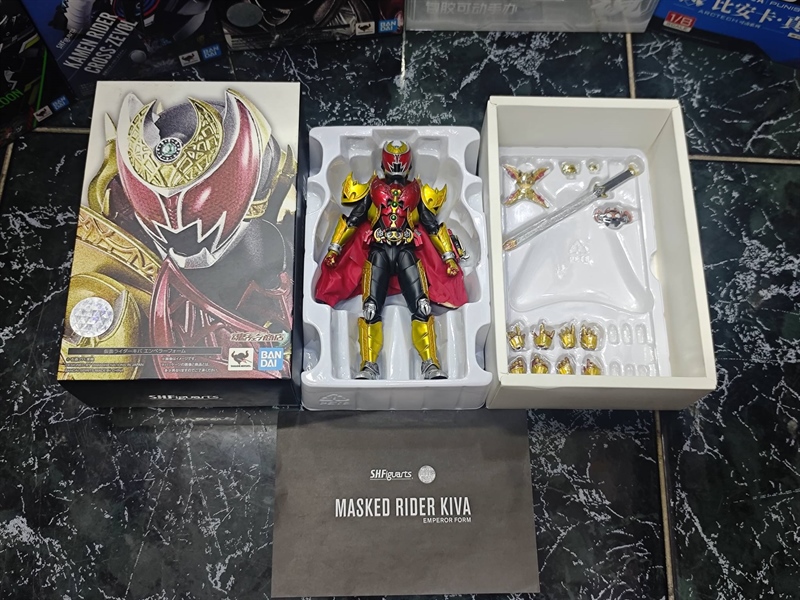 (2ND-ÁO CHOÀNG TRÓC) SHF (SKC) KAMEN RIDER EMPEROR KIVA