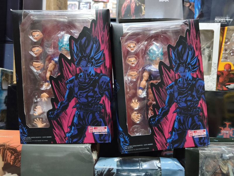 SHF DRAGON BALL SON GOKU SSJ BLUE KAIOKEN BL