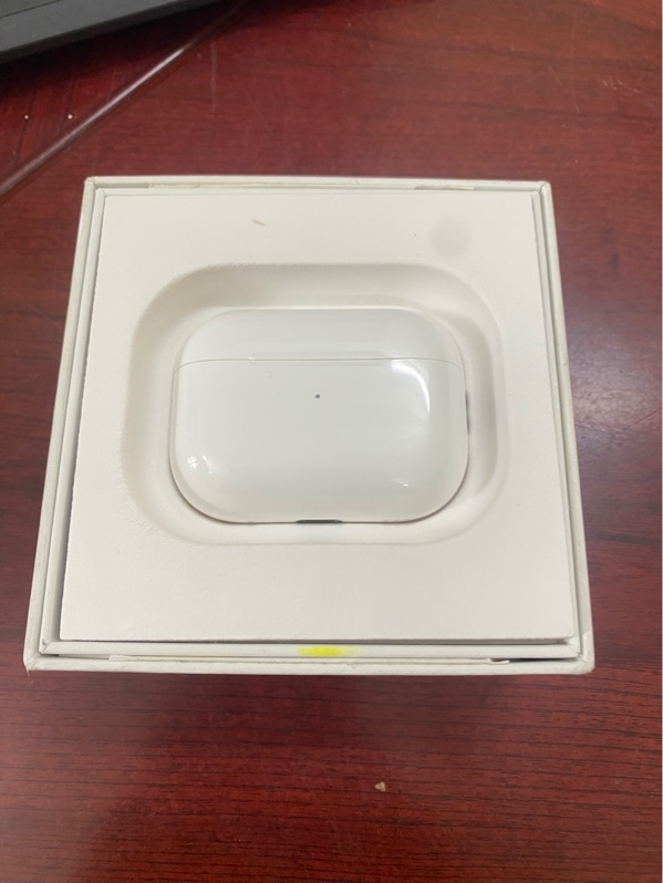 Airpods pro 2 C fullbox **** care+ 10/2026