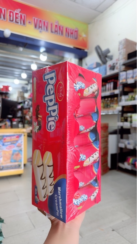 Hộp bánh bông lan Peppie Vani 360g ( Đỏ 43130 )
