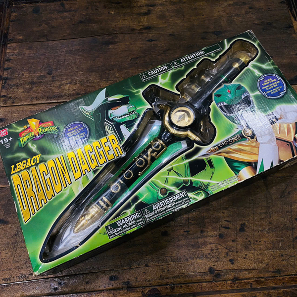 LEGACY DRAGON DAGGER ( full box )