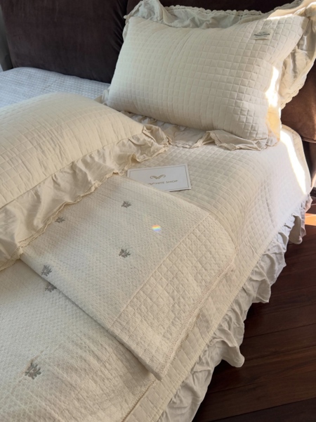 Bộ chần "Sương kem" | 100% Cotton - Vỏ chăn chần 200x230 cm, thêu hoa nhí, chần ô vuông nhỏ - LY02.01