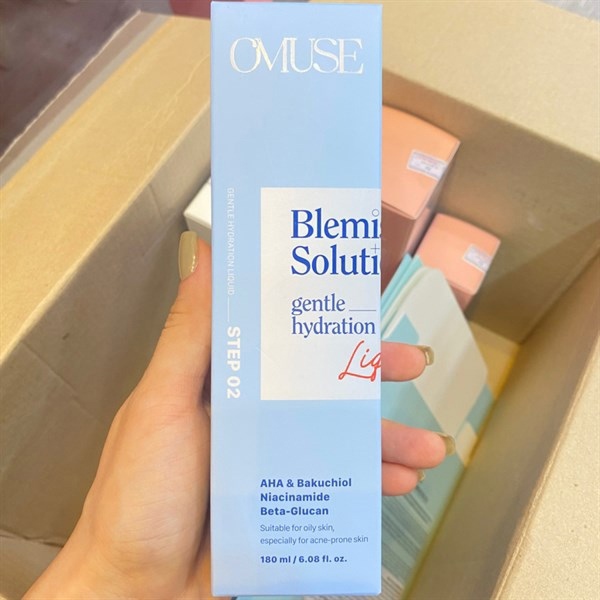Toner omuse blemish solution gentle hydrating liquid kiểm soát dầu 180ml
