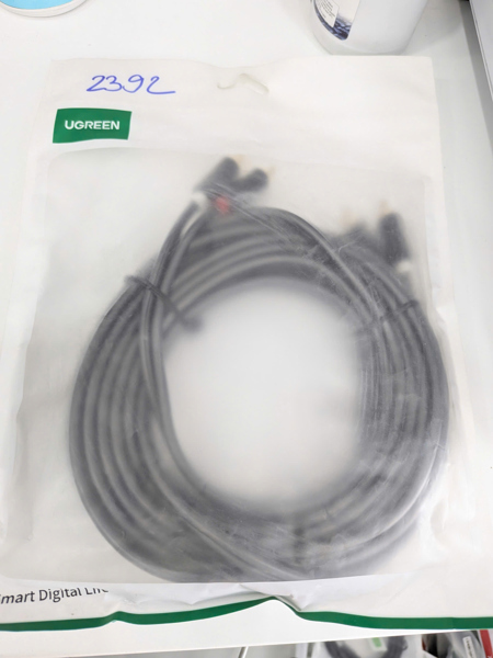 Cáp loa 2 đầu bông sen 2 ra 2 dài 5m (AV104) Ugreen 10520