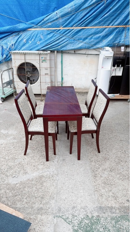 Set bàn quán ghế hoa văn