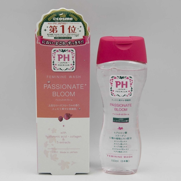 Dung dịch vệ sinh phụ nữ PH Japan Premium Feminine Wash (Passionnate Bloom)