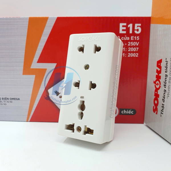 Ổ Cắm Điện 3 Lỗ Gắn Táp Lô E15 SOPOKA