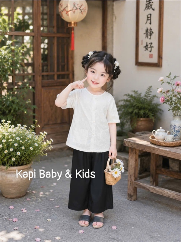 Bộ bà ba gấm trắng đen