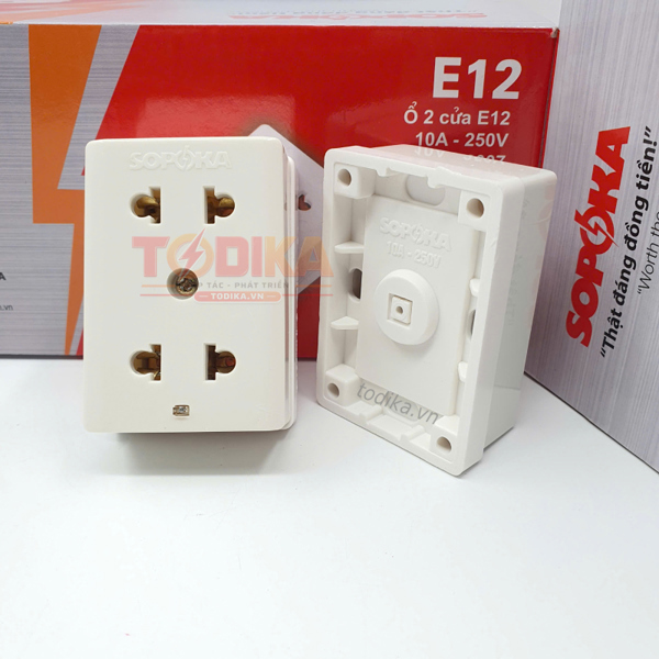 Ổ cắm 2 cửa E12