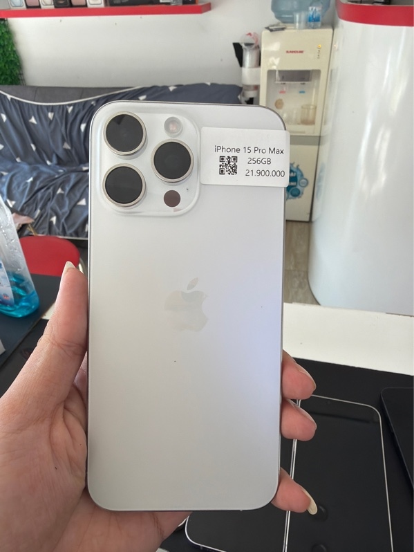 Iphone 15Prm 256 trắng