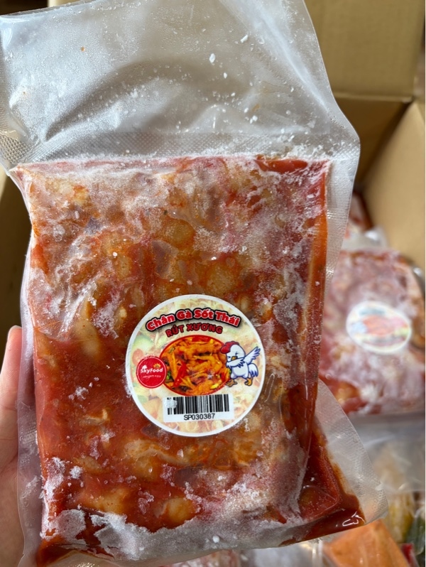 Chân gà sốt thái rút xương