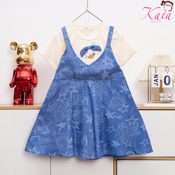 Đầm yếm bé gái phối áo thun in thỏ