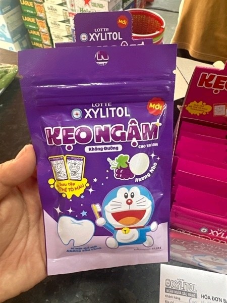 Kẹo ngậm Xylitol không đường Lotte sticker nho