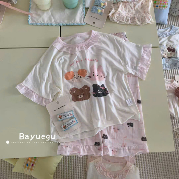 2847 Bộ BG cổ bèo we are family (90-120)