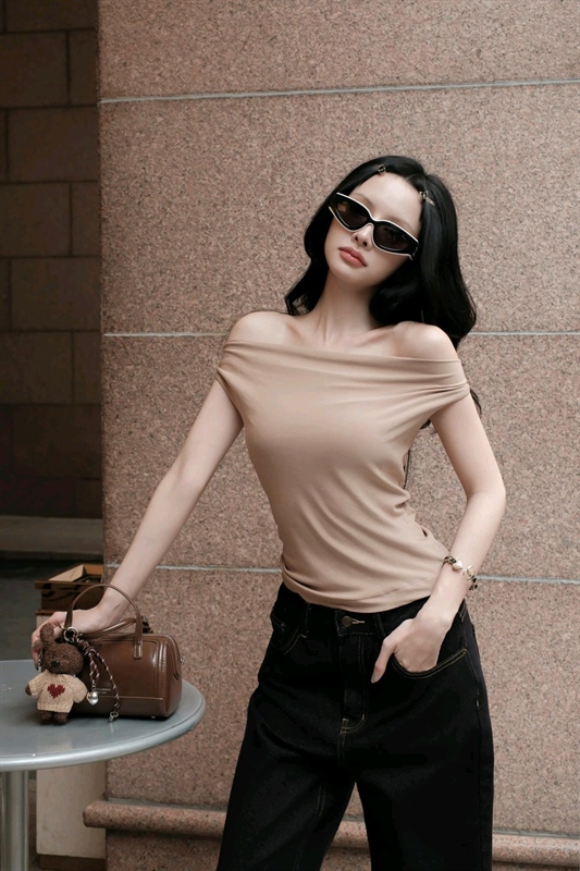 XENIAL TOP