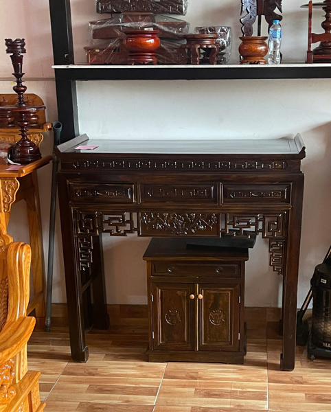BÀN CÚNG 1T GỖ MUỒNG 107 (CÓ TỦ CON)