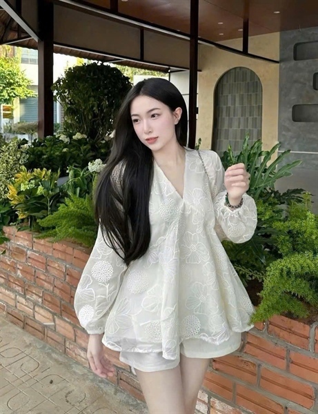DSP16] ĐẦM REN CÚP NGỰC DÀI