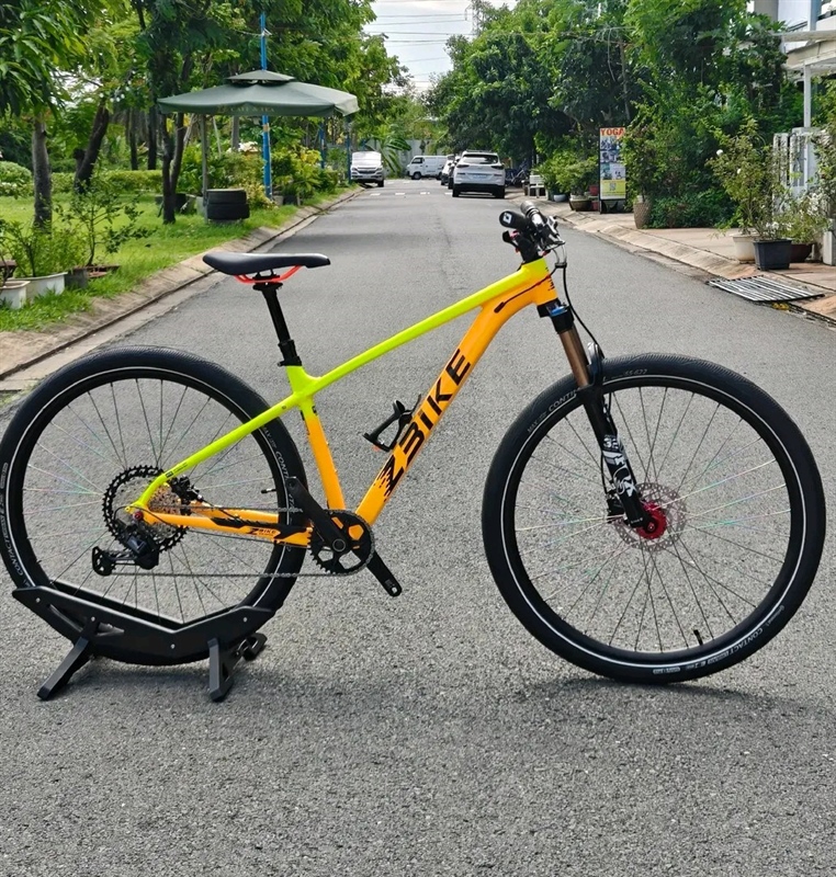 Xe Đạp MTB Zbike Custom màu Vàng mix Xanh - group m8100 (Hoang Sinh KH8248187)