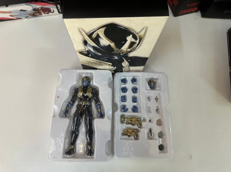 Mua bán (2ND HỘP BỊ MỐI) SHF (SKC) KAMEN RIDER IBUKI