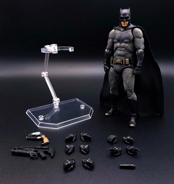 (2ND) MAFEX NO 017 BATMAN