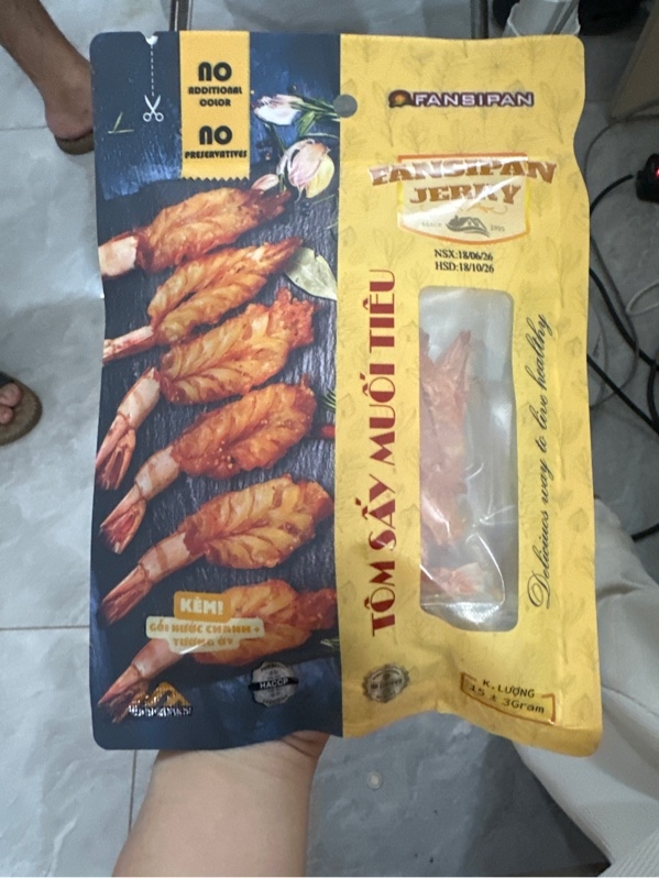 Tôm sấy muối tiêu ( 300 gói/thùng )