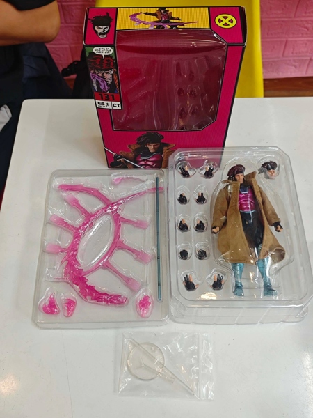(2ND 2 CHỐT TAY BỊ LỎNG) MAFEX 131 GAMBIT BOOTLEG