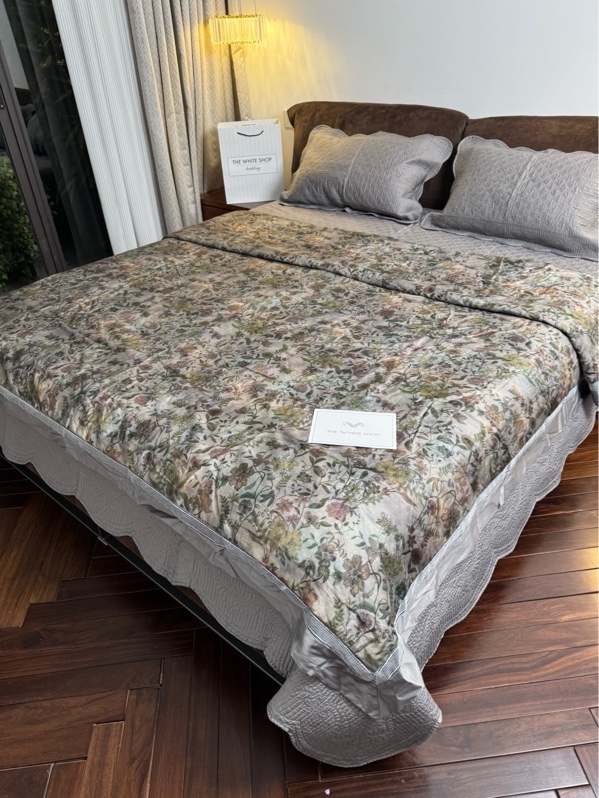 Bộ ga “Thảo hương” | Tencel Cotton - Chần full, Ga chần trám - Hoa cỏ xám khói - JF22