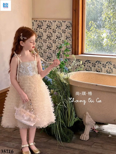 35716-Đầm CC Hai Dây Kim Tuyến Kem
