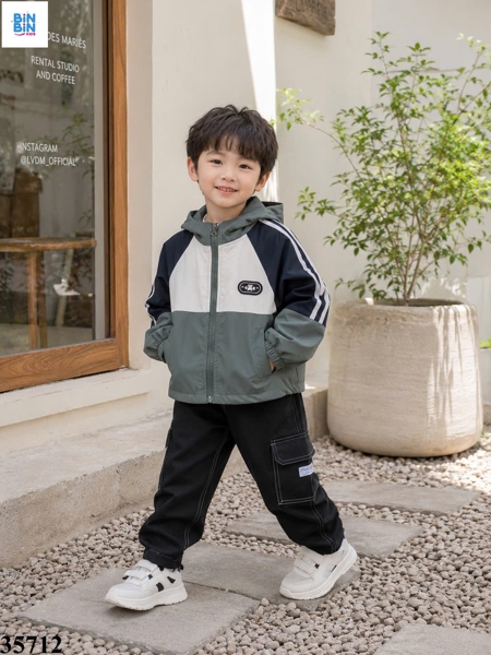 35712-Áo Khoác Gió Rêu Đắp Gấu