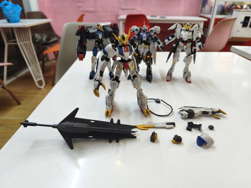 Mua bán (NOBOX-CÓ TT) HG 1/144 GUNDAM BARBATOS LUPUS REX