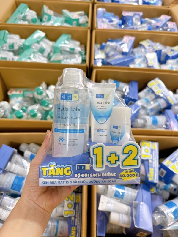 Set tẩy trang hadalabo xanh trắng - Ảnh 1
