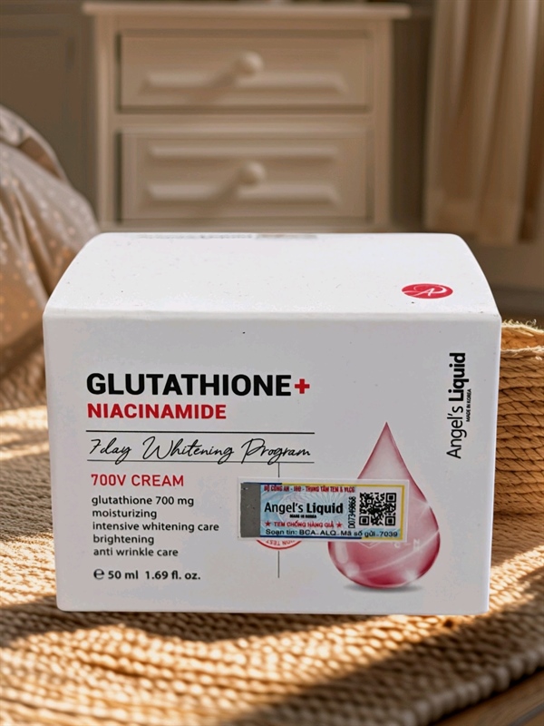 Kem Angel's Liquid Glutathione + Niacinamide 7 Day Whitening Program 700V Cream làm trắng, kiểm soát dầu & lỗ chân lông, dưỡng sáng da, mờ thâm nám 50ml