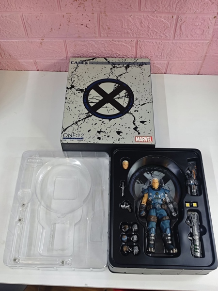 Mua bán (2ND) MEZCO ONE: 12 X - MEN CABLE