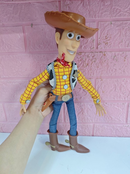 Mua bán (NOBOX) DISNEY STORE SHERIFF WOODY BL