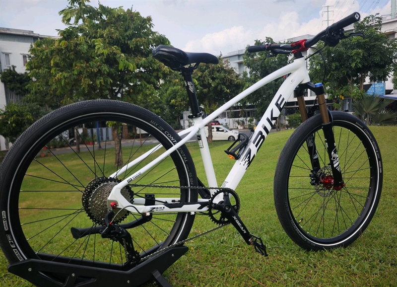 Xe Đạp MTB Zbike Custom màu Trắng - Group GearX (Ngọc Nhung KH8248206)