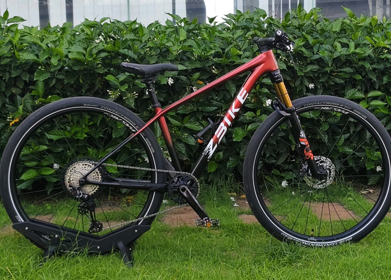 Xe Đap Carbon Zbike Custom Đen Đỏ - Group Shimano M8100(Tạ Văn Tiêu KH8248211)