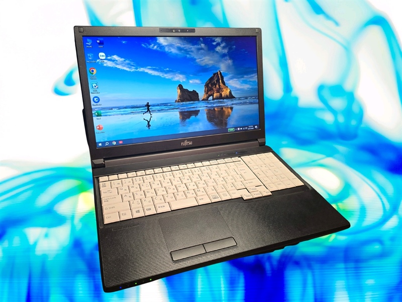 Fujitsu A5510 i5 10210U 8G 128G 320G
