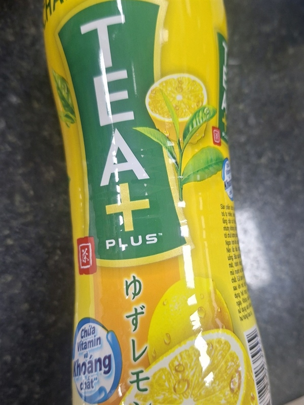 Tea + Trà Ô Long Chanh Yuzu Chai Nhựa 450ml