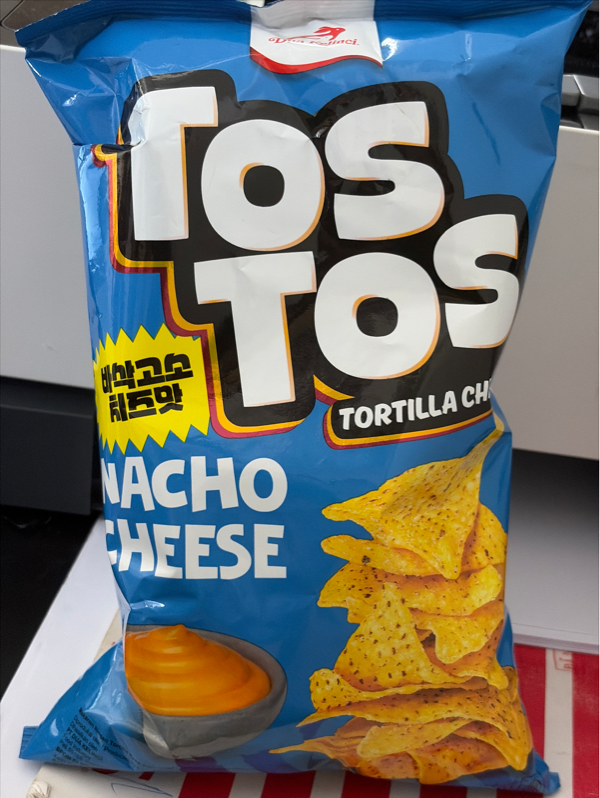 Bánh Tortilla chips vị phô mai Nacho hiệu Tos Tos 145g