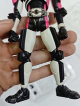 Mua bán (2ND + Ố NHẸ PHẦN CHÂN) SHF KAMEN RIDER DECADE 1.0