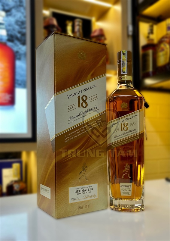 Rượu Johnnie Walker 18 năm 75cl 40%