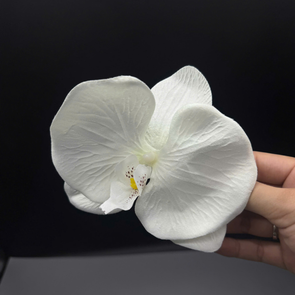 Hoa lan cài tóc cô dâu màu trắng kem vải size 13cm