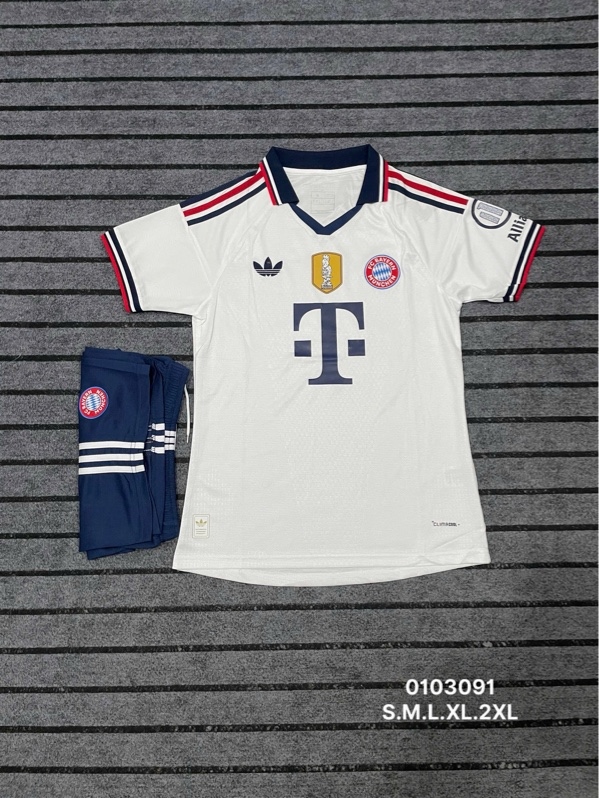 ຊຸດກິລາ BAYERN