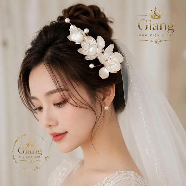 Cài Tóc Cô Dâu Hoa Trắng Viền Vàng Đính Ngọc Trai Cao Cấp | Phụ Kiện Tóc Cưới Handmade GIANGPKC Mẫu Mới t8*2026