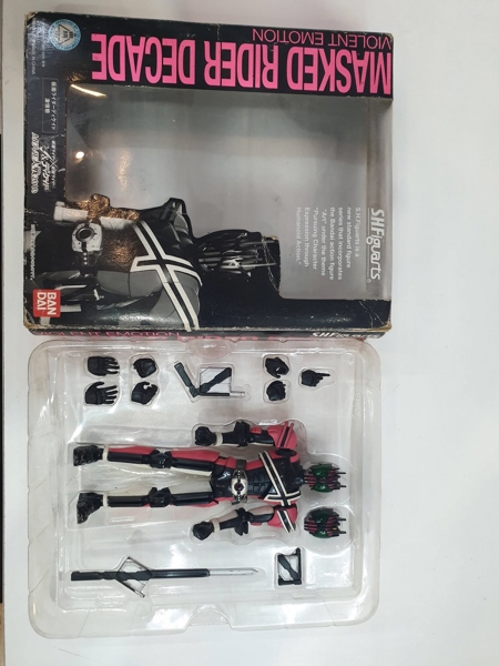 Mua bán (2ND CÓ TT) SHF KAMEN RIDER DECADE VIOLENT EMOTION