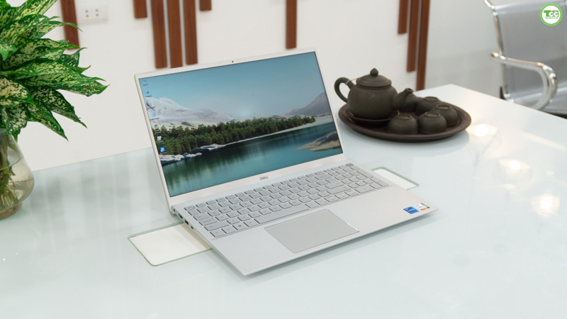 Laptop cũ Dell Inspiron 5502 (Core i7 1165G7/ RAM 8GB/ SSD 512GB/Nvidia MX 350/ 15.6)(1T)