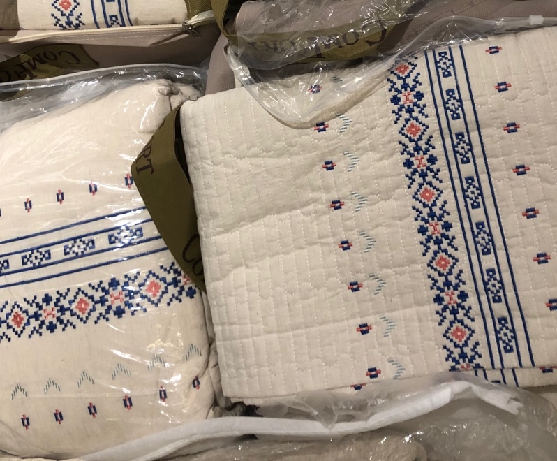 Bộ ga "Tố Bạch" | Linen - Thêu thổ cẩm xanh (Chăn hè) - KL02 - Màu trắng