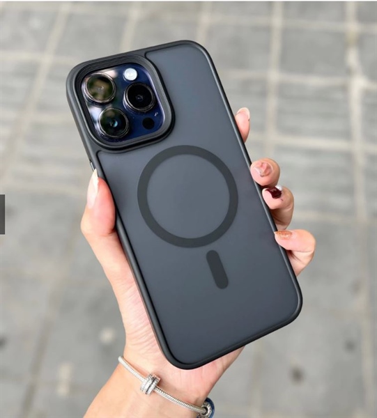 Case Likgus Magsafe Nhám Đen - 17PRO